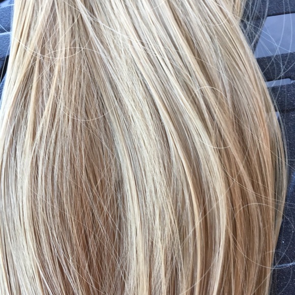 Blonde ponytail hair extension - Picture 7 of 8
